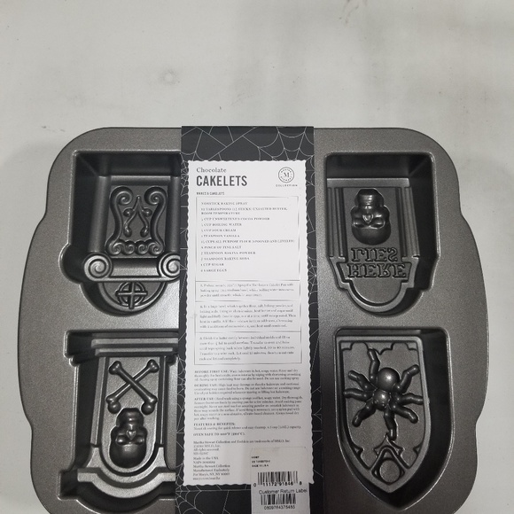 Martha Stewart Tombstone Cakelet Pan - Picture 2 of 2